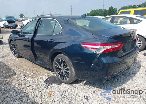 2020 Toyota Camry Se z USA, uszkodzony, nr VIN 4T1G11AK9LU942607